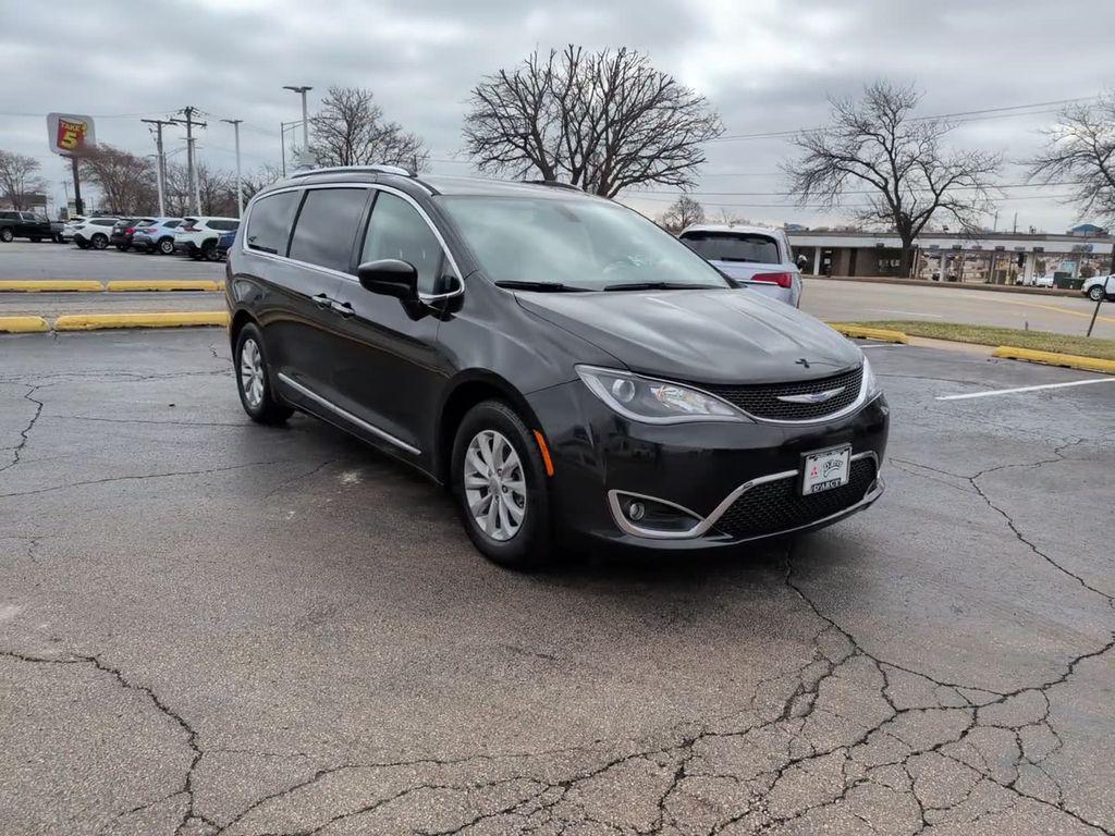 used 2018 Chrysler Pacifica car, priced at $13,474