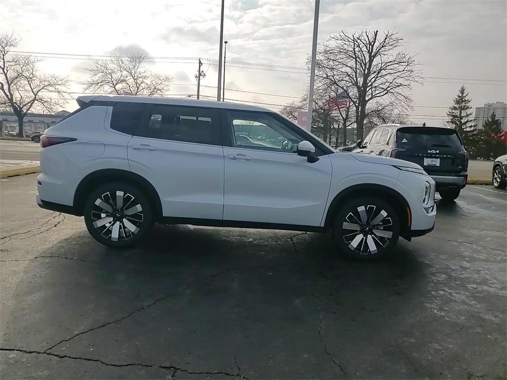 new 2026 Mitsubishi Outlander car
