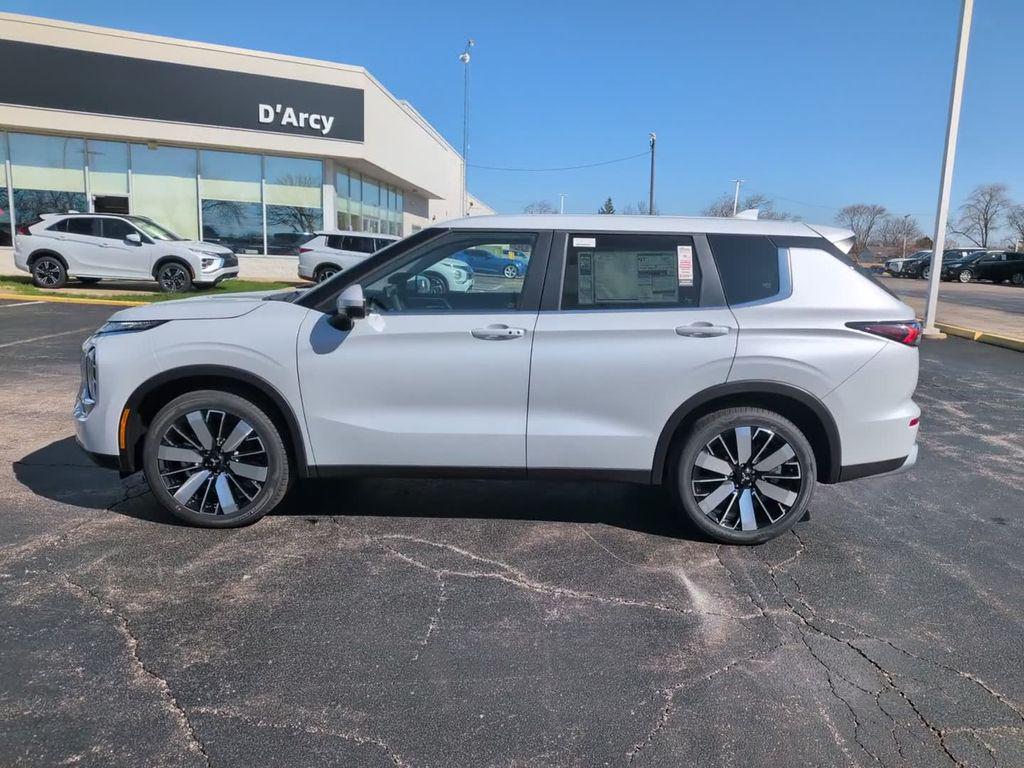 new 2026 Mitsubishi Outlander car, priced at $39,443