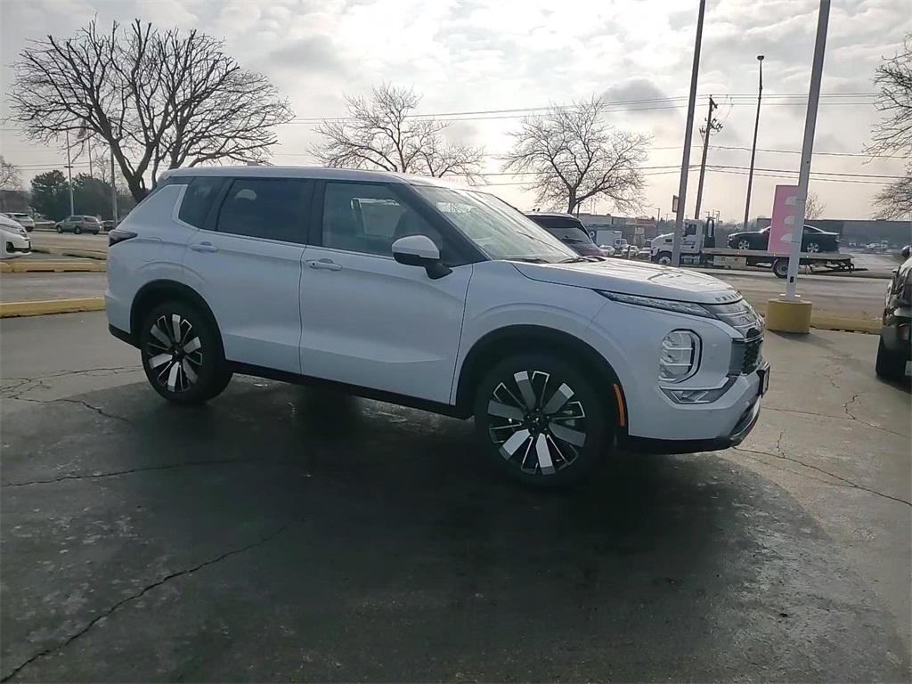 new 2026 Mitsubishi Outlander car