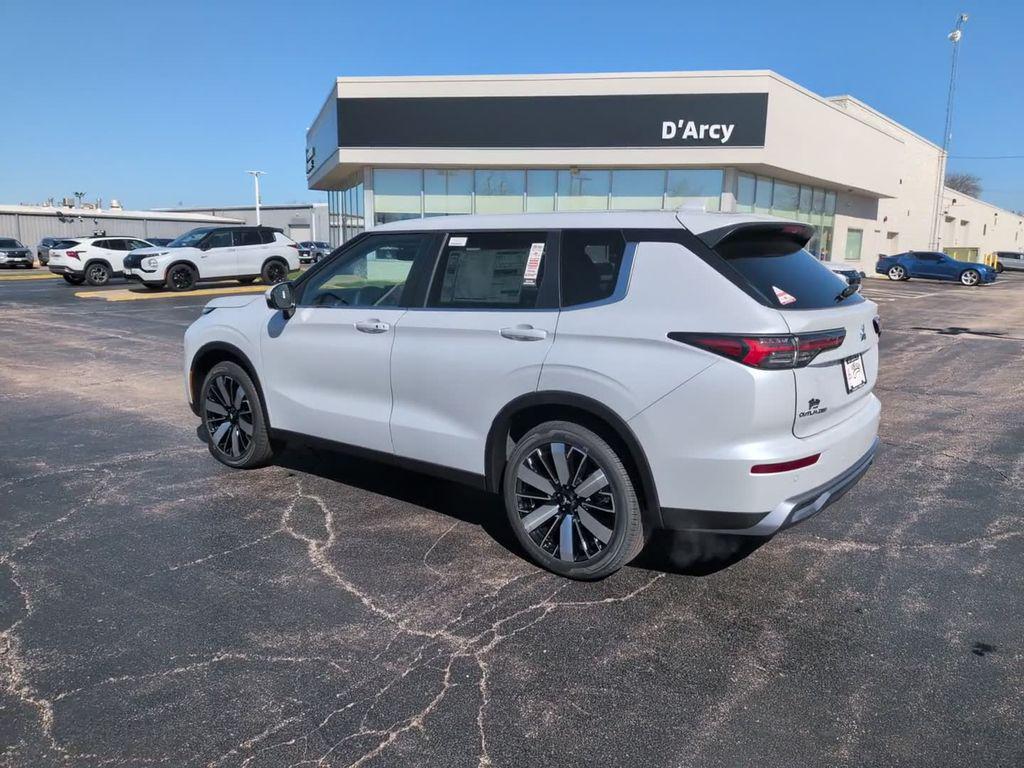 new 2026 Mitsubishi Outlander car, priced at $39,443