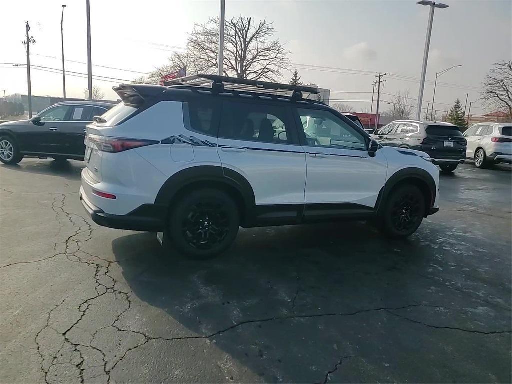 new 2026 Mitsubishi Outlander car