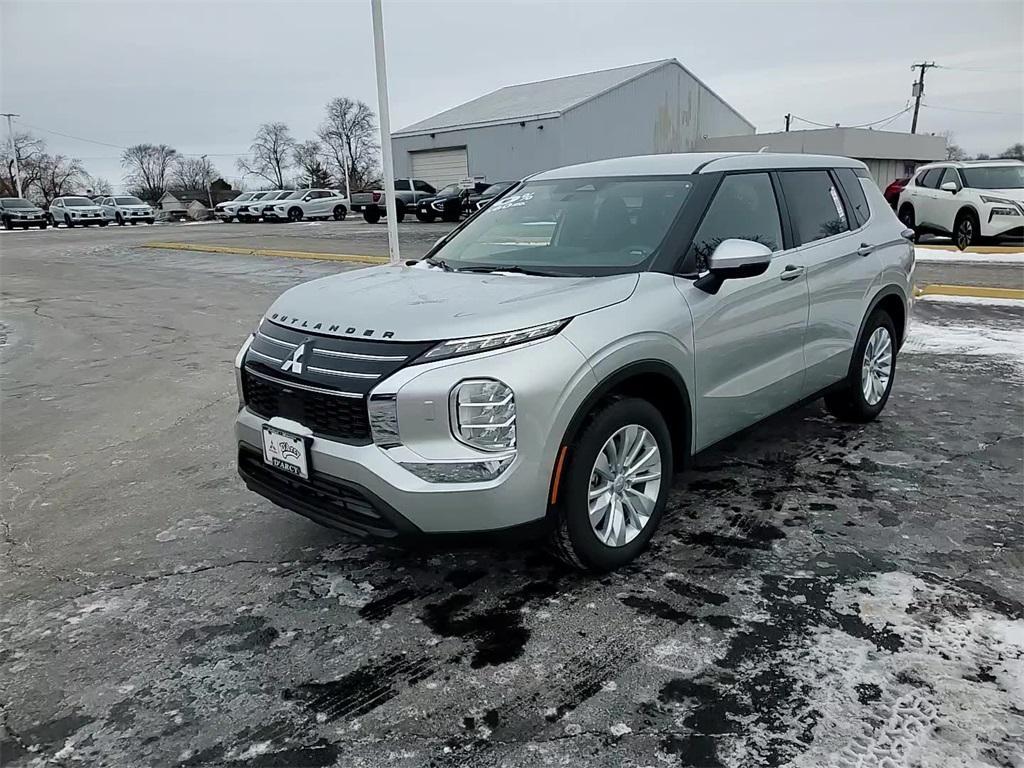 new 2025 Mitsubishi Outlander car, priced at $34,210