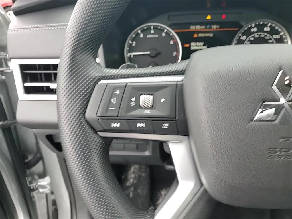 new 2025 Mitsubishi Outlander car, priced at $34,210