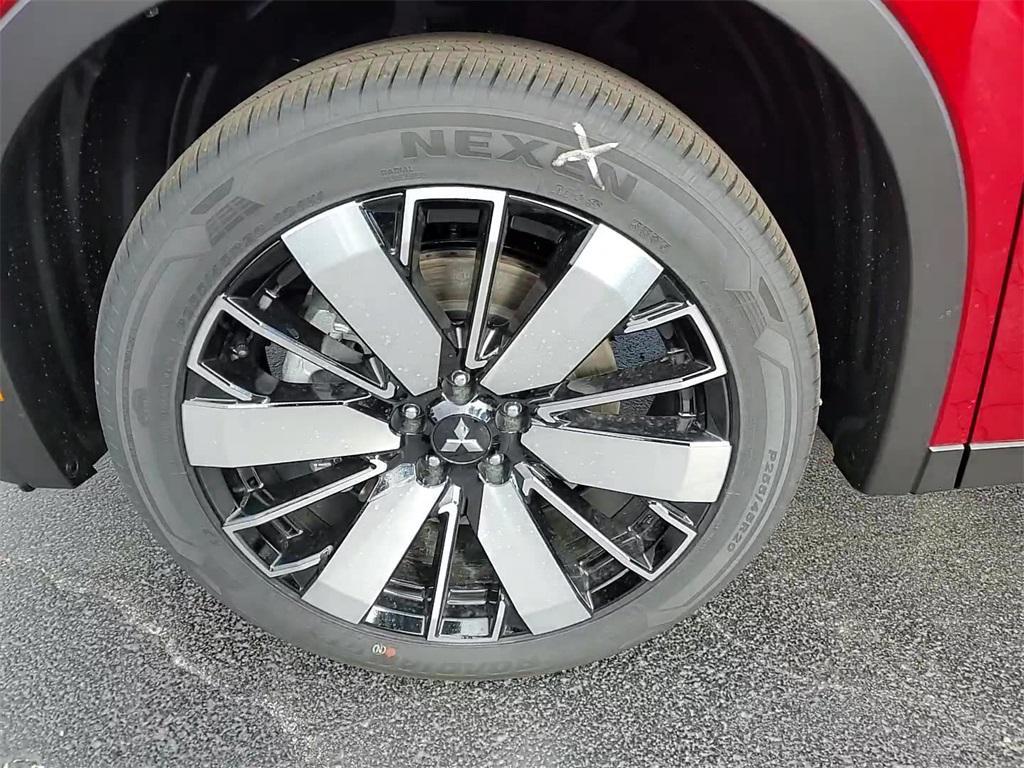 new 2025 Mitsubishi Outlander car, priced at $36,645