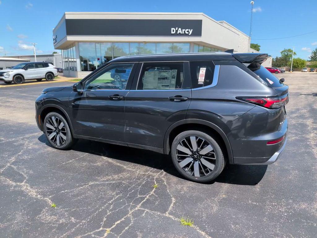 new 2026 Mitsubishi Outlander car, priced at $43,193