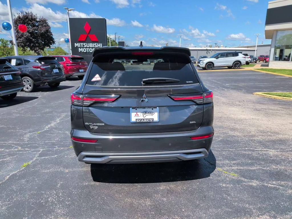 new 2026 Mitsubishi Outlander car, priced at $43,193