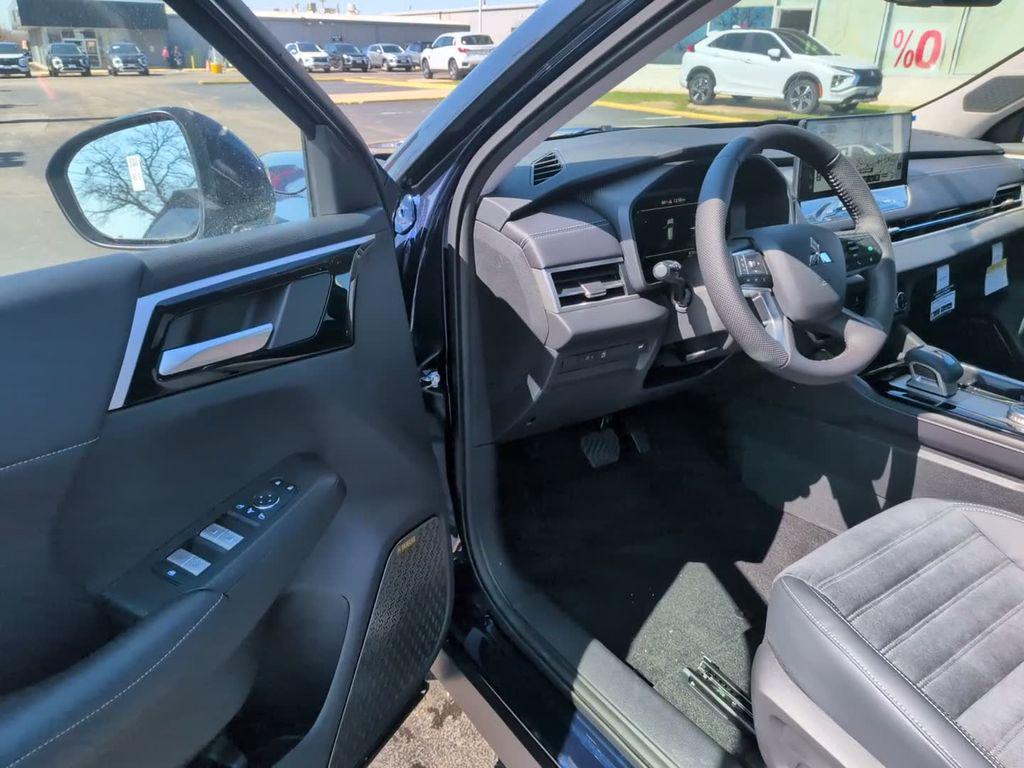 new 2026 Mitsubishi Outlander car, priced at $39,143