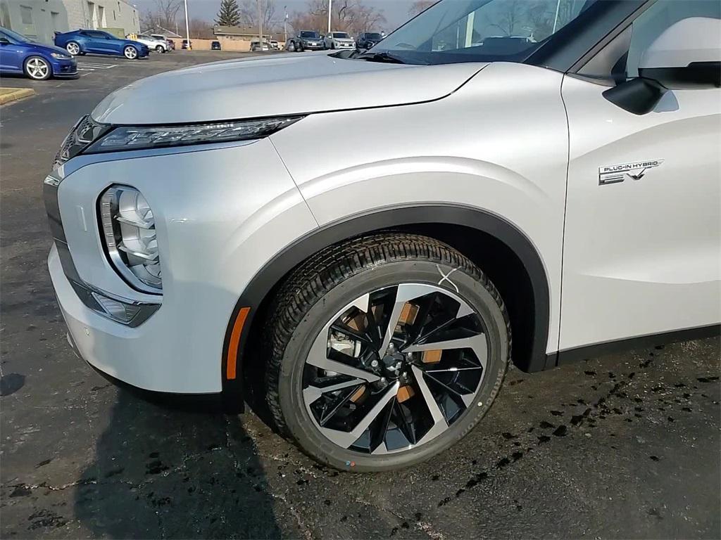 new 2025 Mitsubishi Outlander PHEV car, priced at $46,420