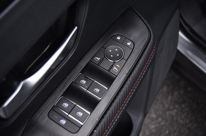 new 2025 Nissan Kicks car, priced at $24,615