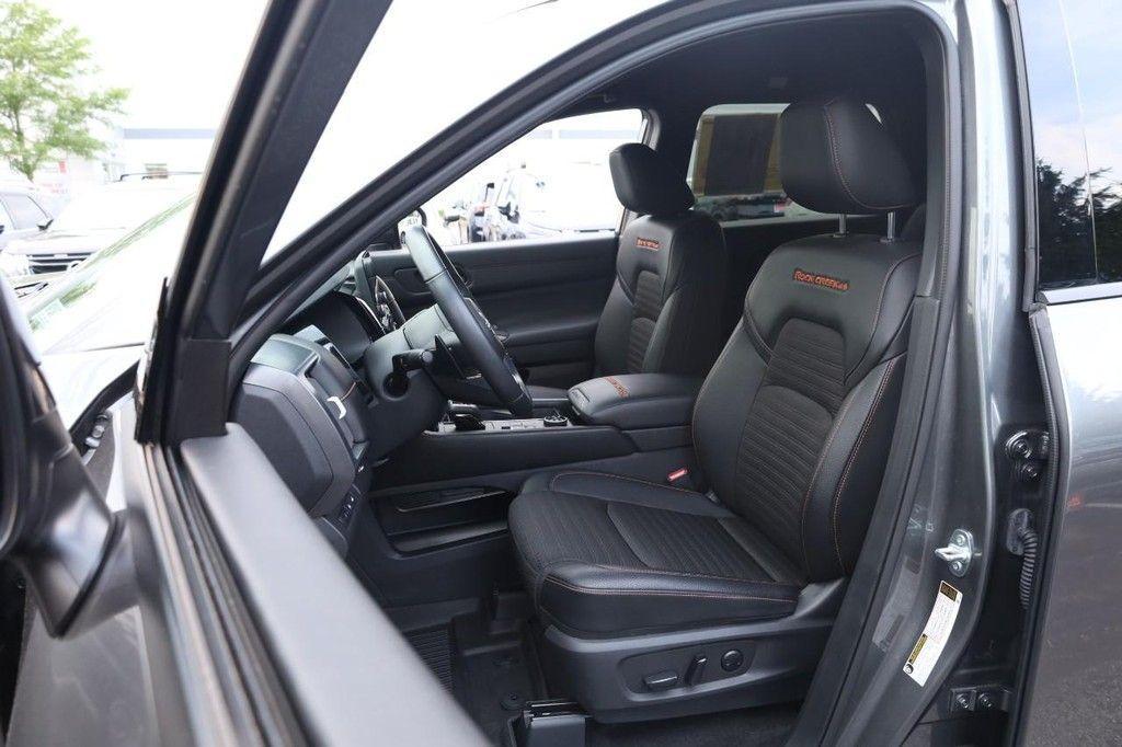 used 2025 Nissan Pathfinder car, priced at $39,200
