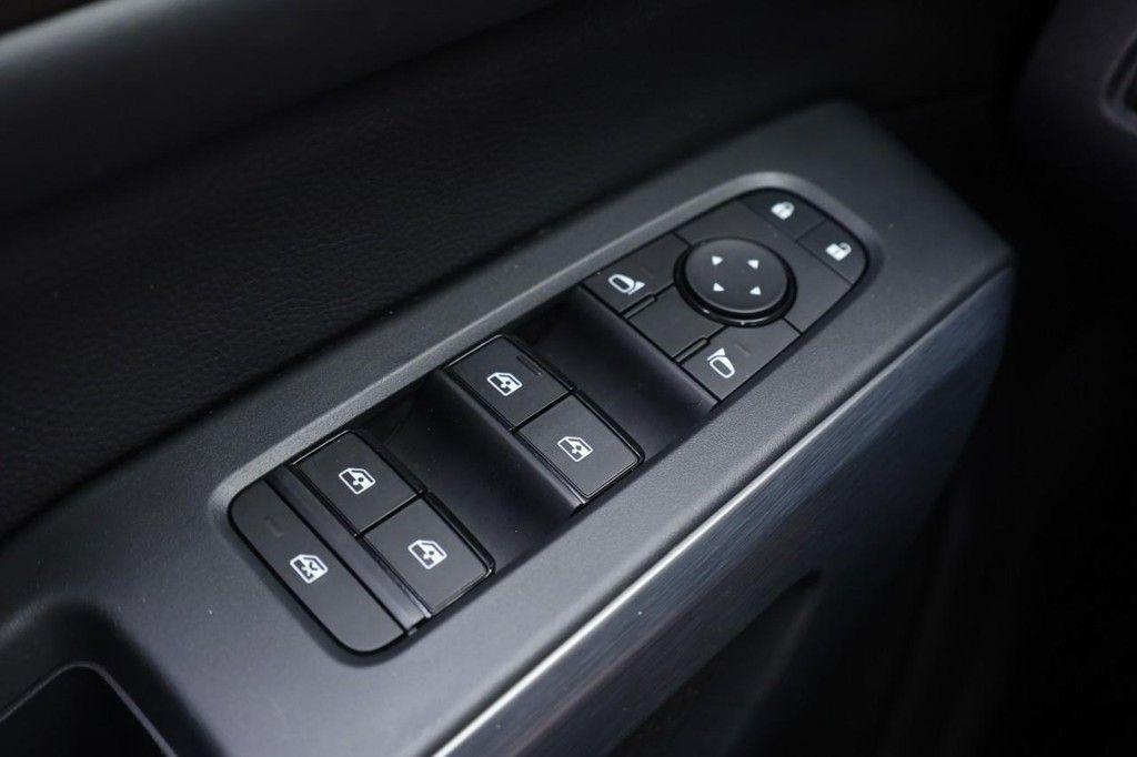 used 2025 Nissan Pathfinder car, priced at $39,200