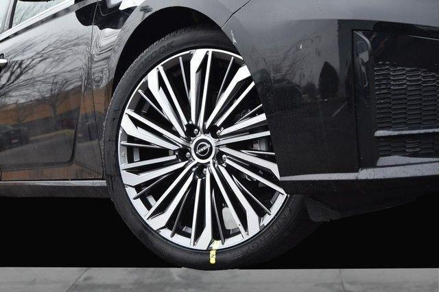 new 2025 Nissan Altima car, priced at $30,560