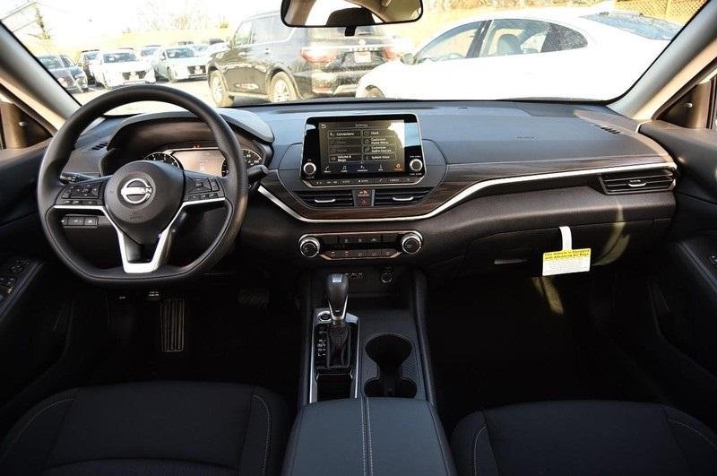 new 2025 Nissan Altima car, priced at $25,970