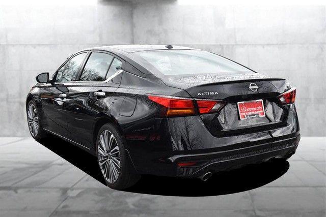 used 2025 Nissan Altima car, priced at $27,278