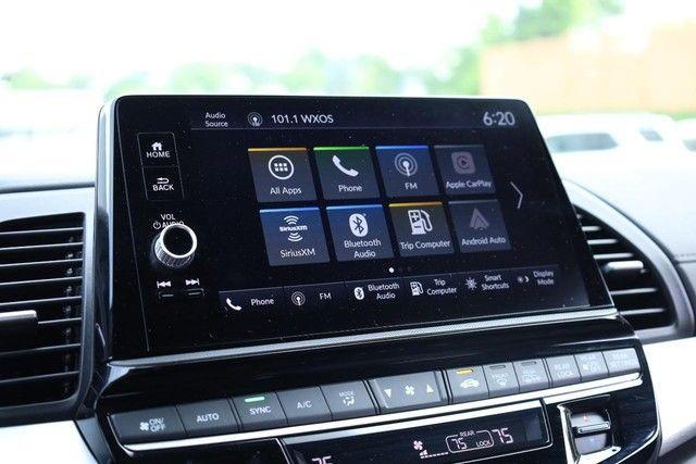 used 2025 Honda Odyssey car, priced at $39,008