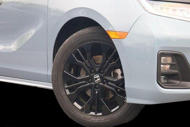 used 2025 Honda Odyssey car, priced at $38,897