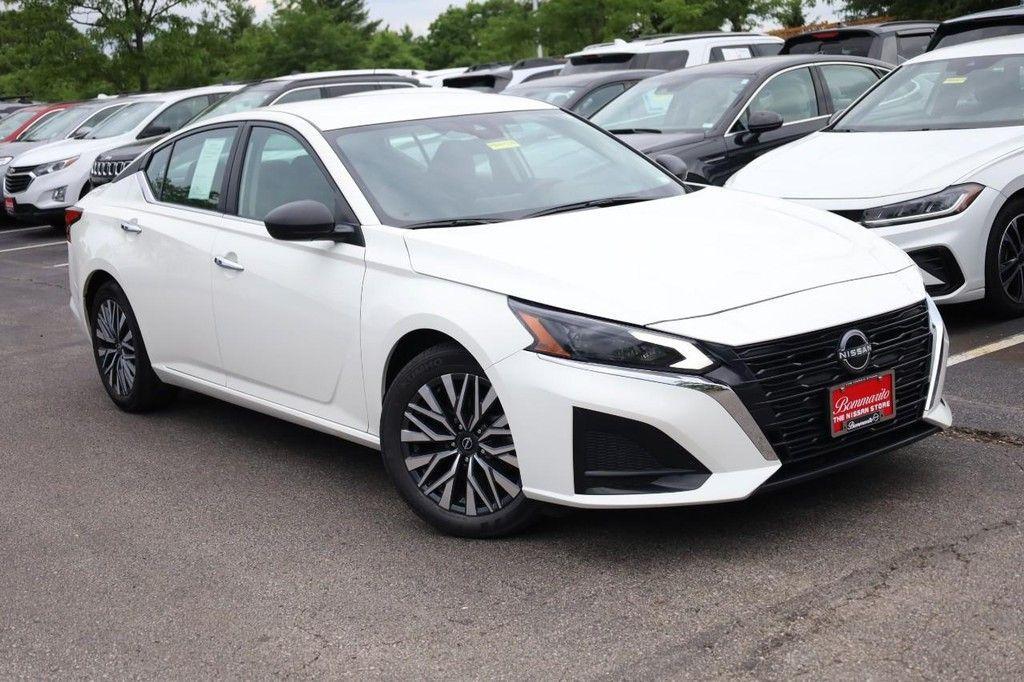 used 2025 Nissan Altima car, priced at $21,300