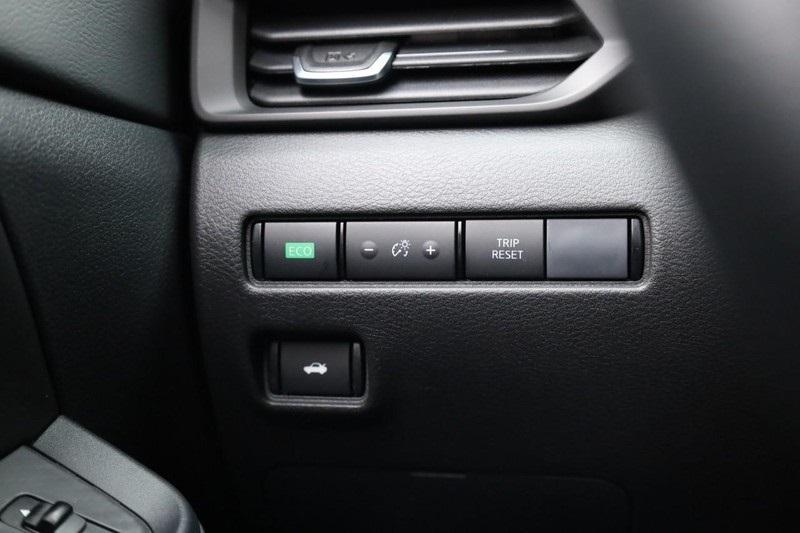 new 2025 Nissan Sentra car, priced at $19,060