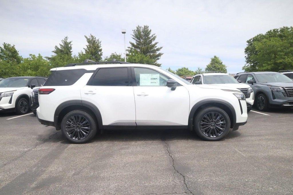 new 2026 Nissan Pathfinder car, priced at $44,770