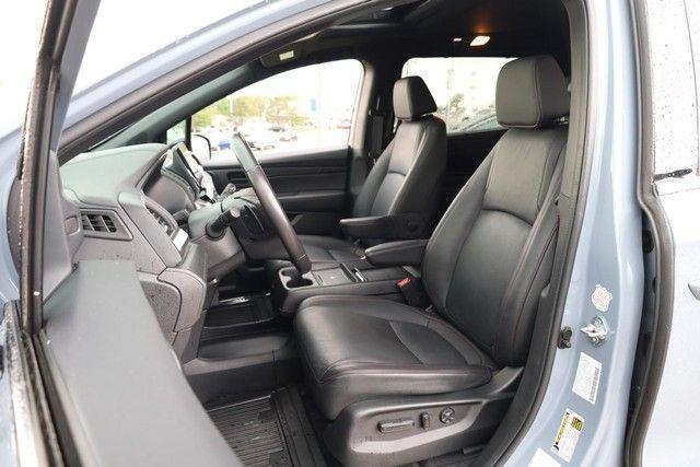 used 2025 Honda Odyssey car, priced at $38,900
