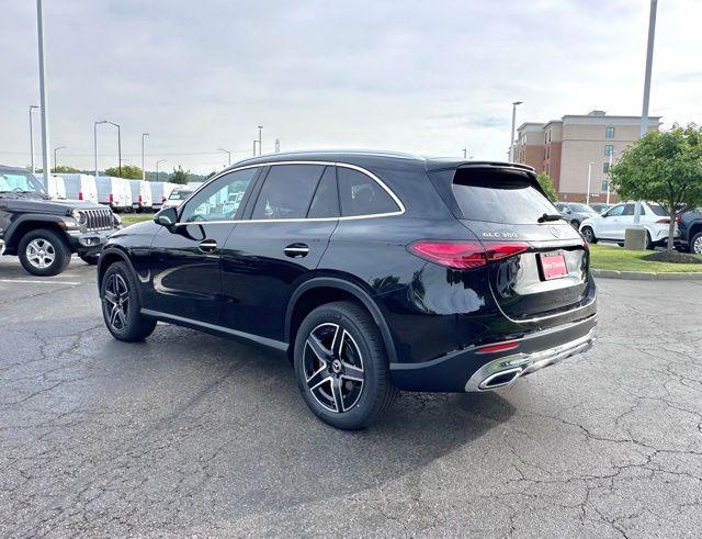 new 2026 Mercedes-Benz GLC 300 car