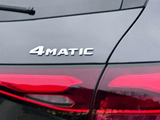 new 2026 Mercedes-Benz GLC 300 car, priced at $62,305