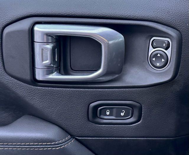 used 2021 Jeep Wrangler Unlimited car, priced at $33,488