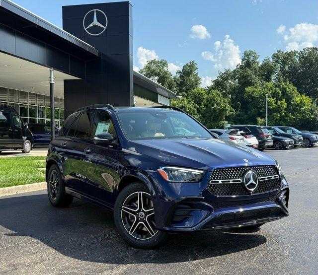 new 2025 Mercedes-Benz GLE 450 car, priced at $88,265