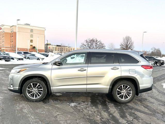 used 2018 Toyota Highlander car, priced at $22,117