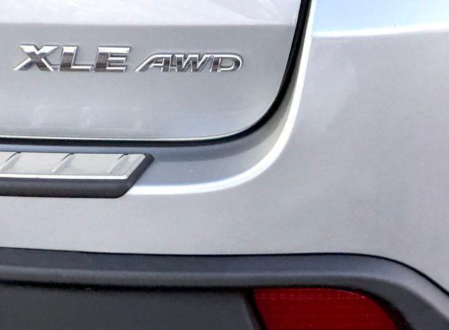 used 2018 Toyota Highlander car, priced at $22,117