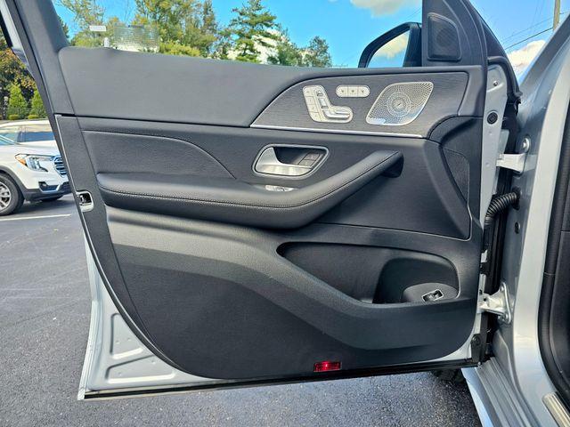 new 2026 Mercedes-Benz GLE 450 car, priced at $85,200