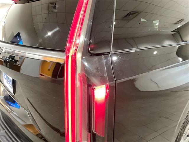 used 2023 Cadillac Escalade ESV car, priced at $57,995