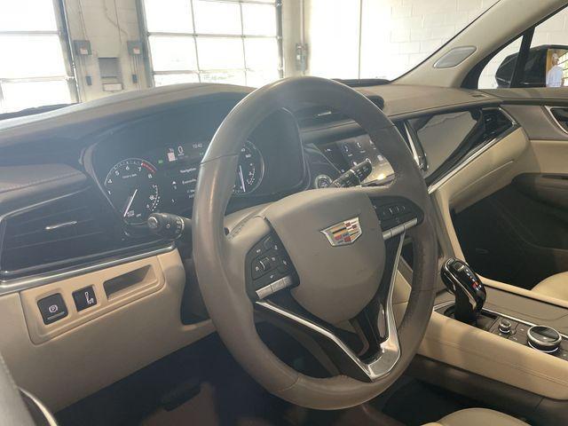 used 2024 Cadillac XT6 car, priced at $41,887
