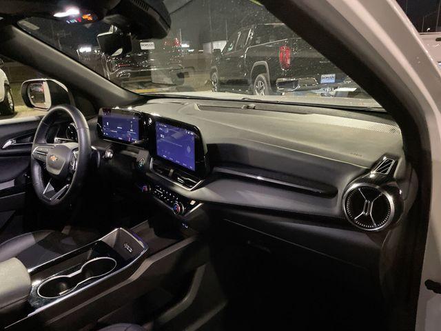 used 2025 Chevrolet Equinox car, priced at $24,155