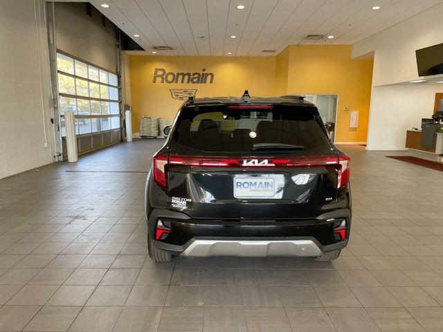 used 2025 Kia Seltos car, priced at $24,158