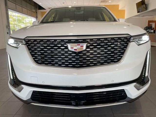 used 2025 Cadillac XT6 car, priced at $47,899