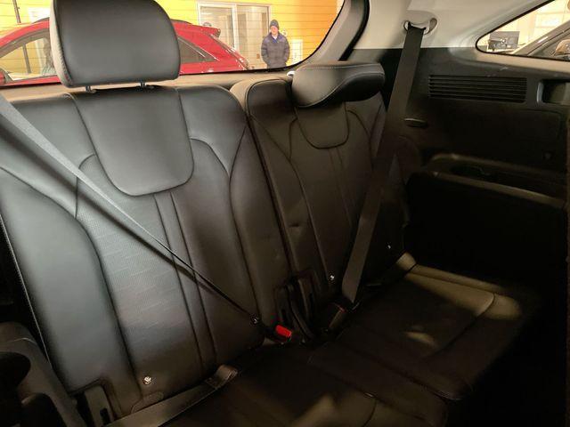 used 2024 Kia Sorento car, priced at $29,739