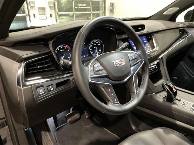 used 2025 Cadillac XT5 car, priced at $42,616
