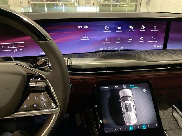 new 2026 Cadillac Escalade ESV car, priced at $122,085