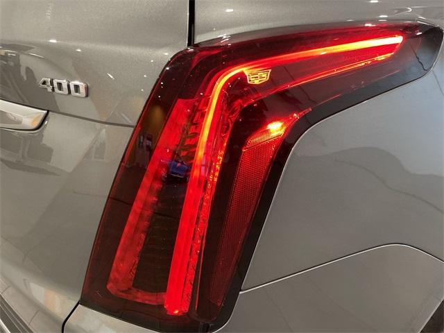 used 2025 Cadillac XT5 car, priced at $40,877