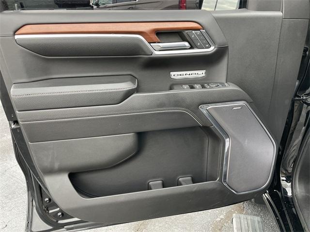 used 2022 GMC Sierra 1500 car, priced at $42,239