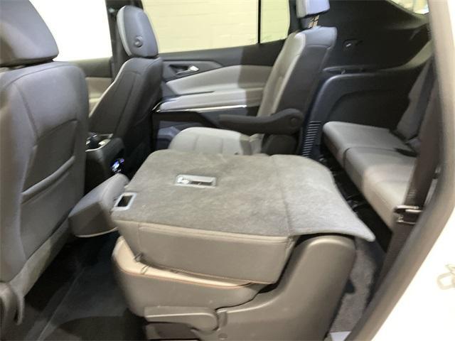 used 2025 Chevrolet Traverse car, priced at $36,446