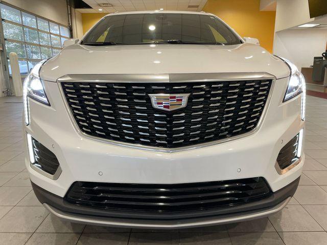 used 2025 Cadillac XT5 car, priced at $39,871