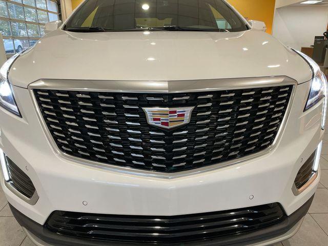 used 2025 Cadillac XT5 car, priced at $39,871
