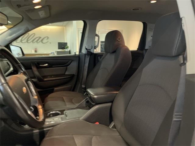 used 2015 Chevrolet Traverse car, priced at $6,388