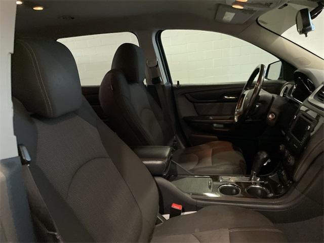 used 2015 Chevrolet Traverse car, priced at $6,388