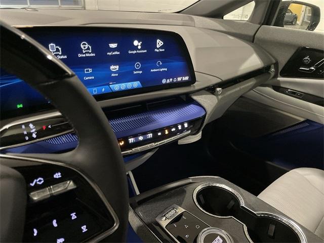new 2025 Cadillac OPTIQ car, priced at $56,605