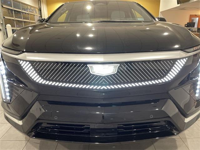 new 2025 Cadillac OPTIQ car, priced at $56,605