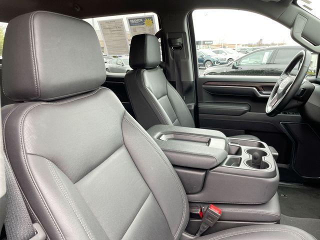 used 2025 GMC Sierra 1500 car, priced at $46,304